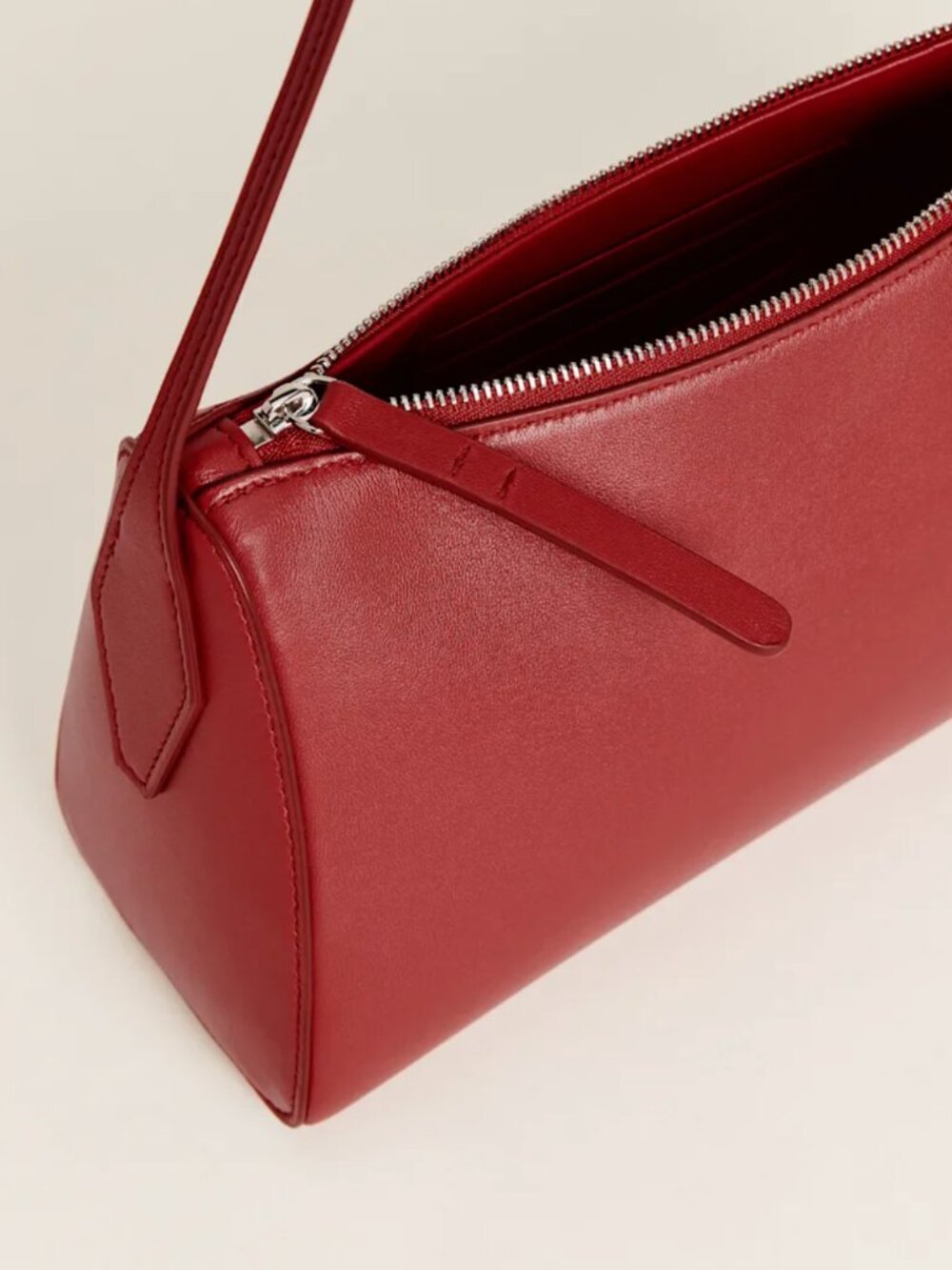 NWT REFORMATION Hannah Shoulder Bag, Lipstick Red - Picture 3 of 10